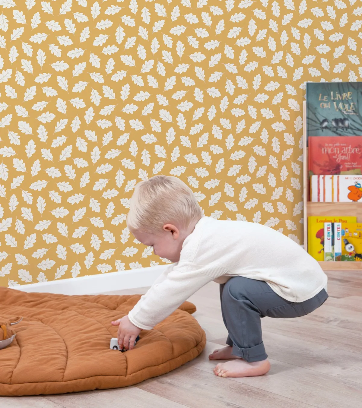 Jöro - Children's Wallpaper - Oak Leaf Pattern