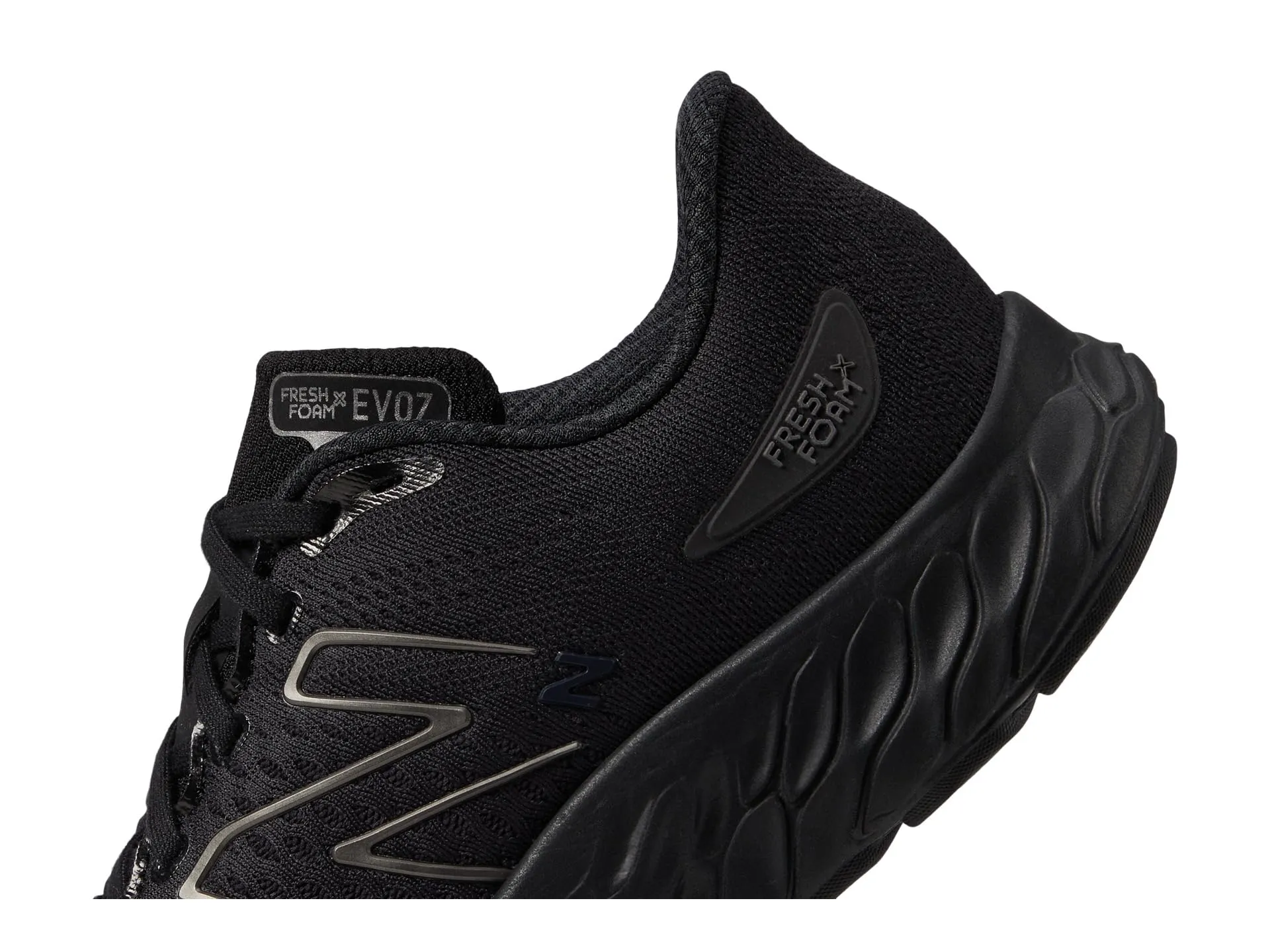 New Balance Fresh Foam X EVOZ v3 sneakers
